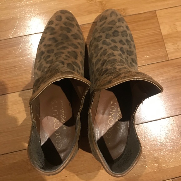 Cheetah bootie by Matisse footwear! - Picture 2 of 7